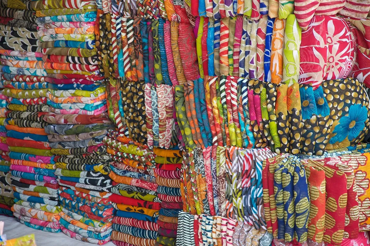 Kinari Bazaar
