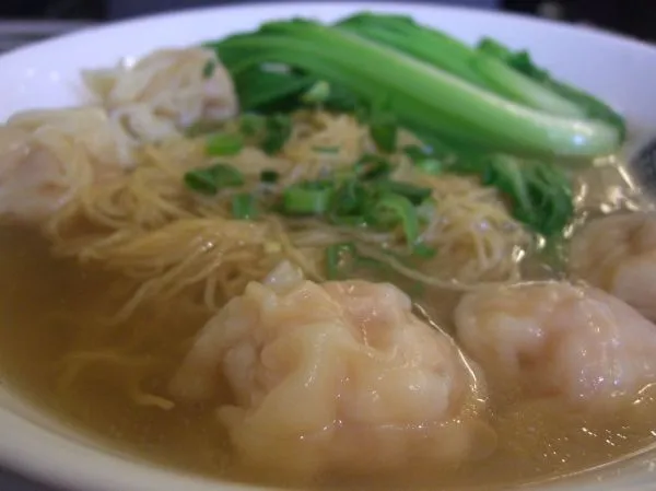 Wonton noodle soup