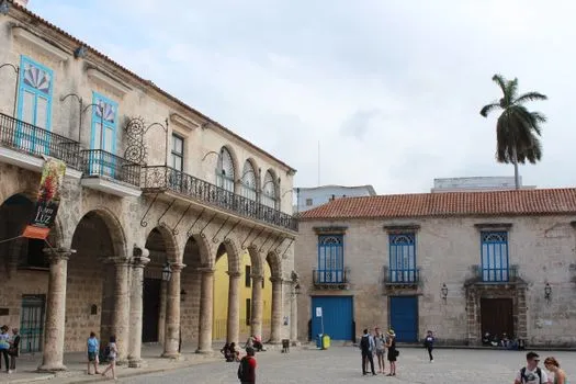 Fábrica de Arte and Vedado galleries