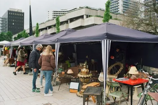 Sachsenhausen flea market