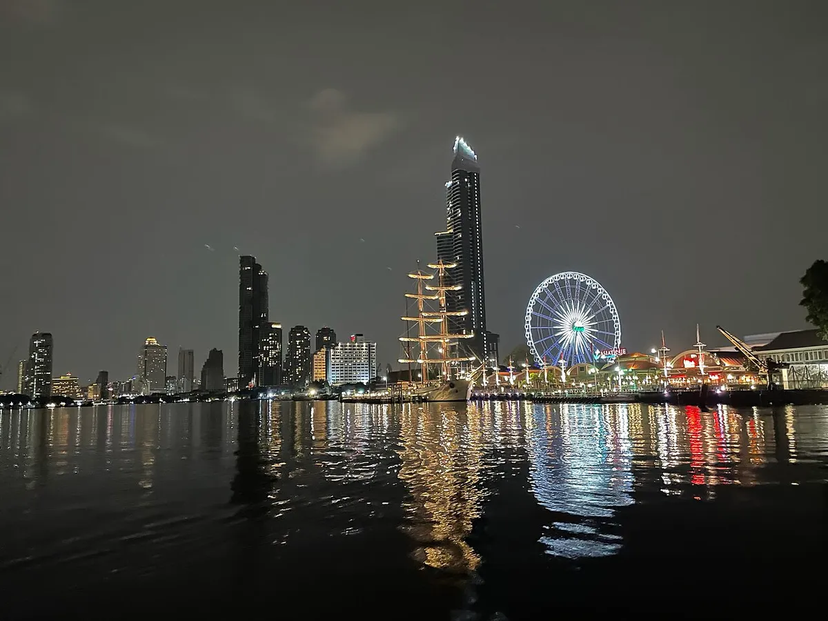 Asiatique The Riverfront