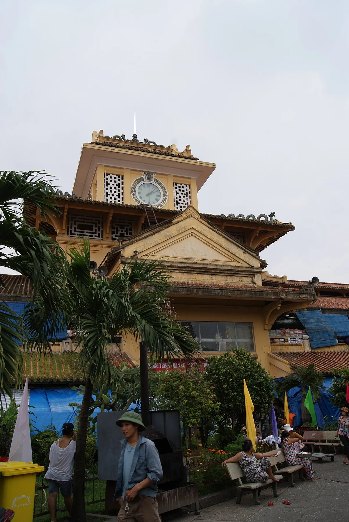 Binh Tay Market, Cholon