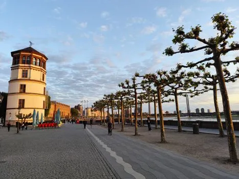 Altstadt and Flingern