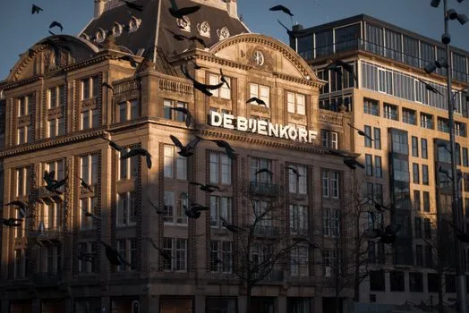 P.C. Hooftstraat and De Bijenkorf