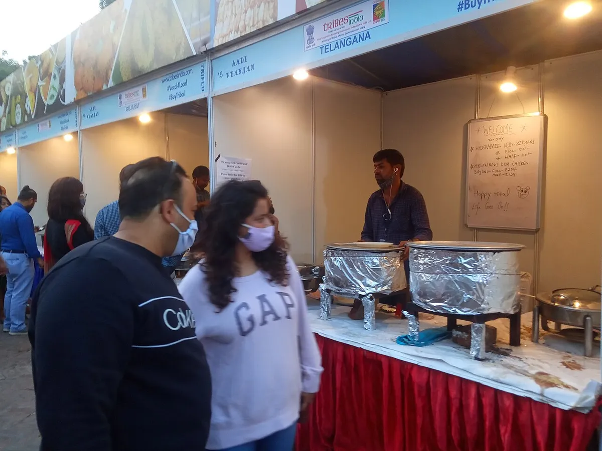 Dilli Haat, INA