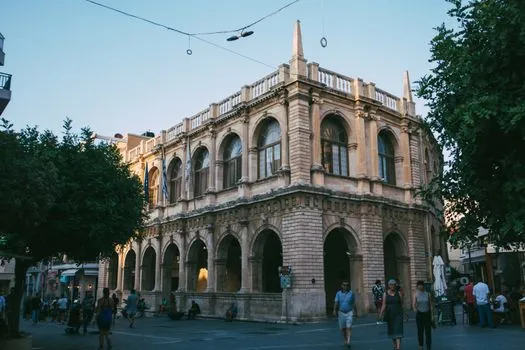 Daedalou and Korai pedestrian streets