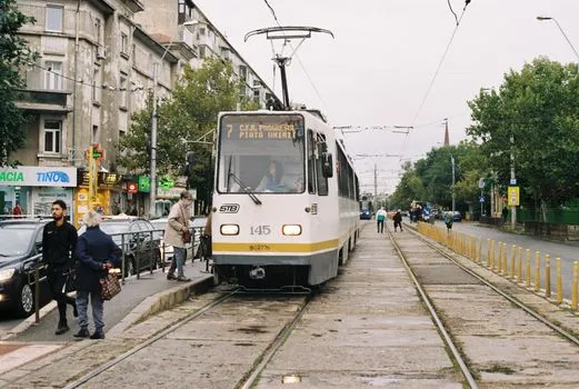 Airport train and bus
